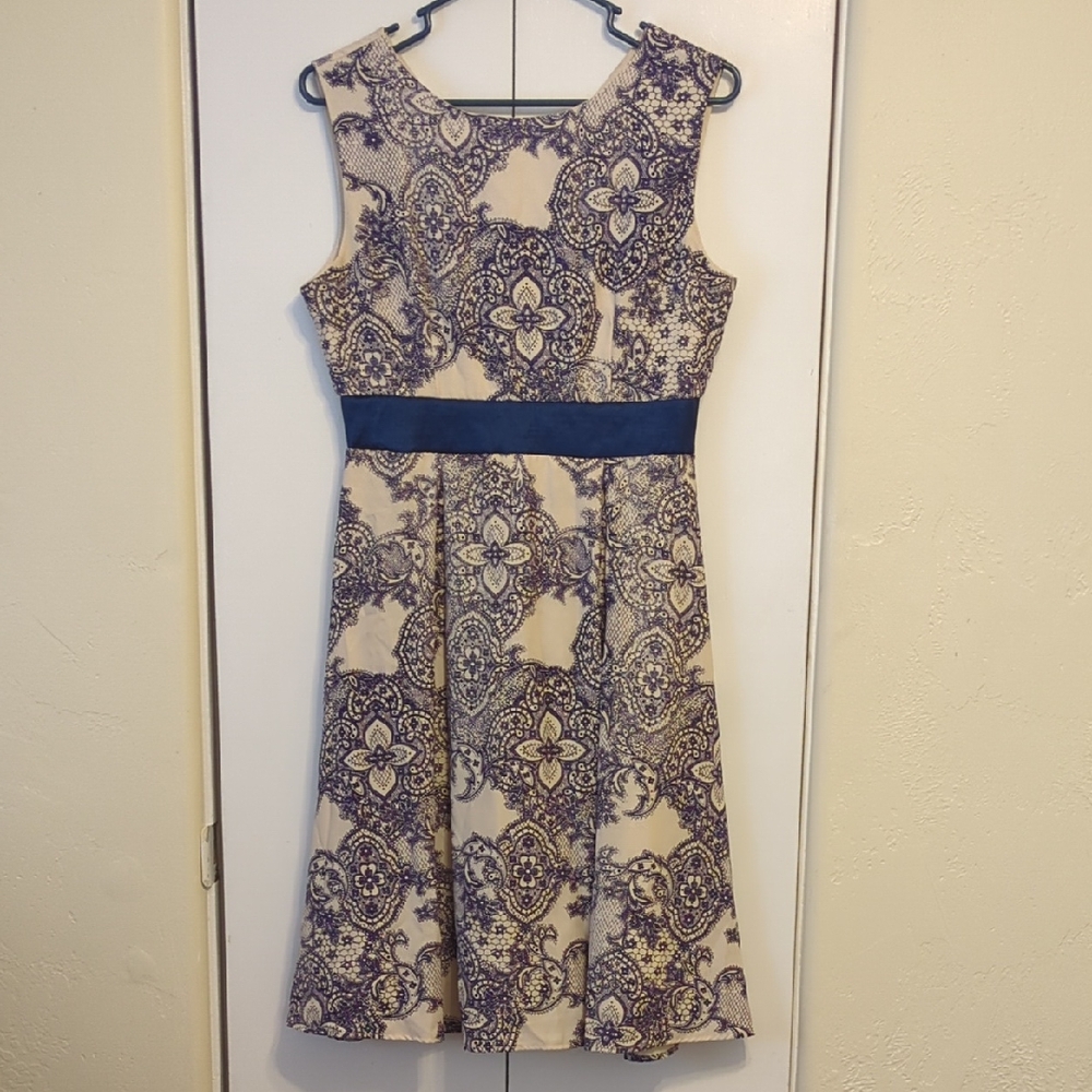 Elegant Cream and Blue Patterned Dress